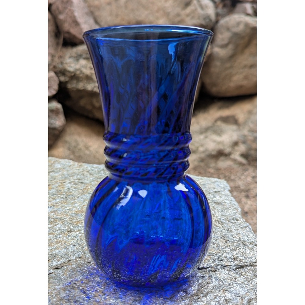Vintage Indiana Glass Cobalt Blue Swirl Vase 6 1/2"